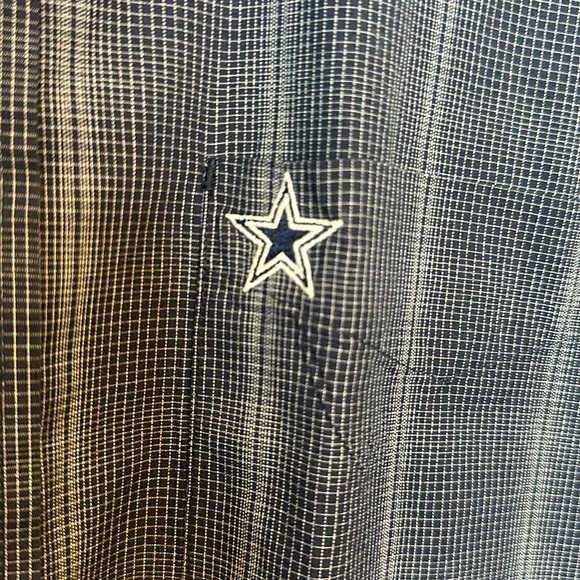 Men’s Antigua long sleeve Dallas Cowboys button up shirt, size XXL - Picture 2 of 3